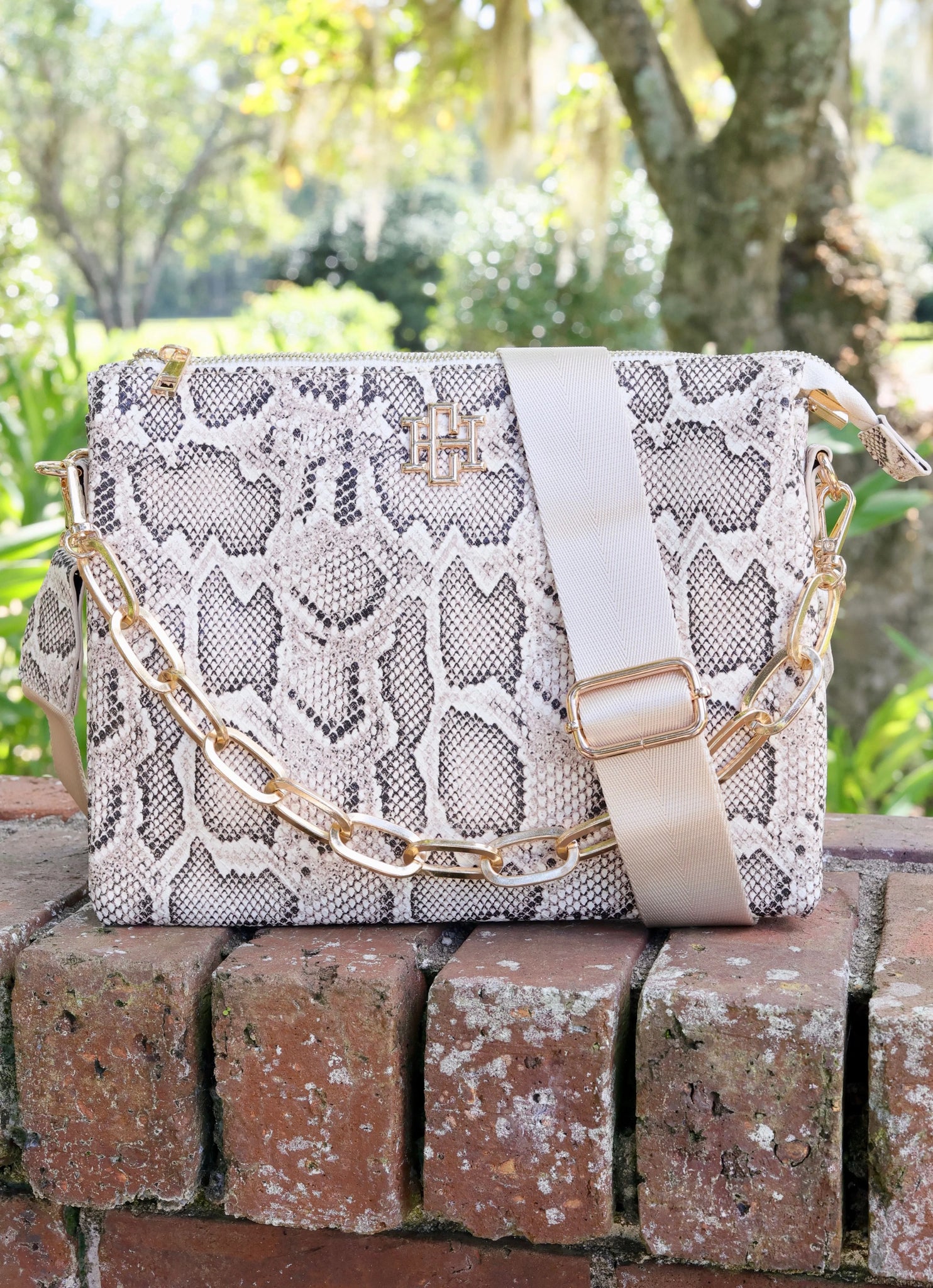 Ariana Crossbody {Color Options}