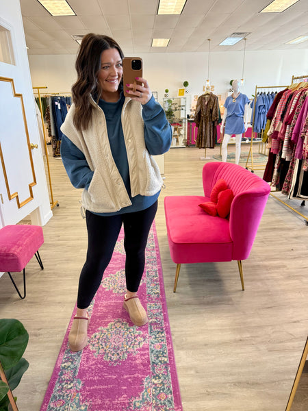 Lingo Mockneck Oversized Sweatshirt