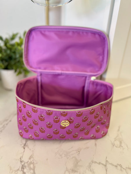 Kiss & Makeup Bag {Design Options}