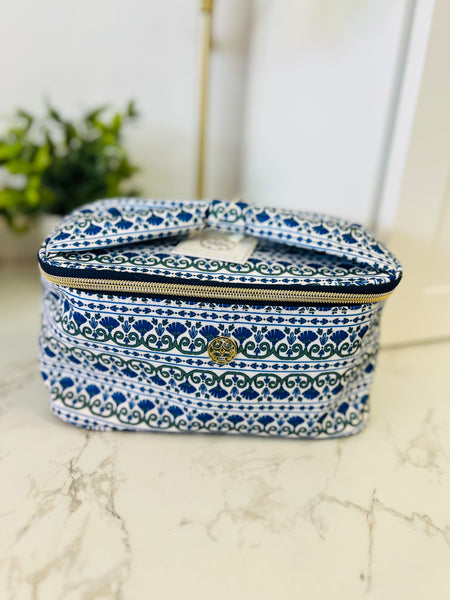 Kiss & Makeup Bag {Design Options}
